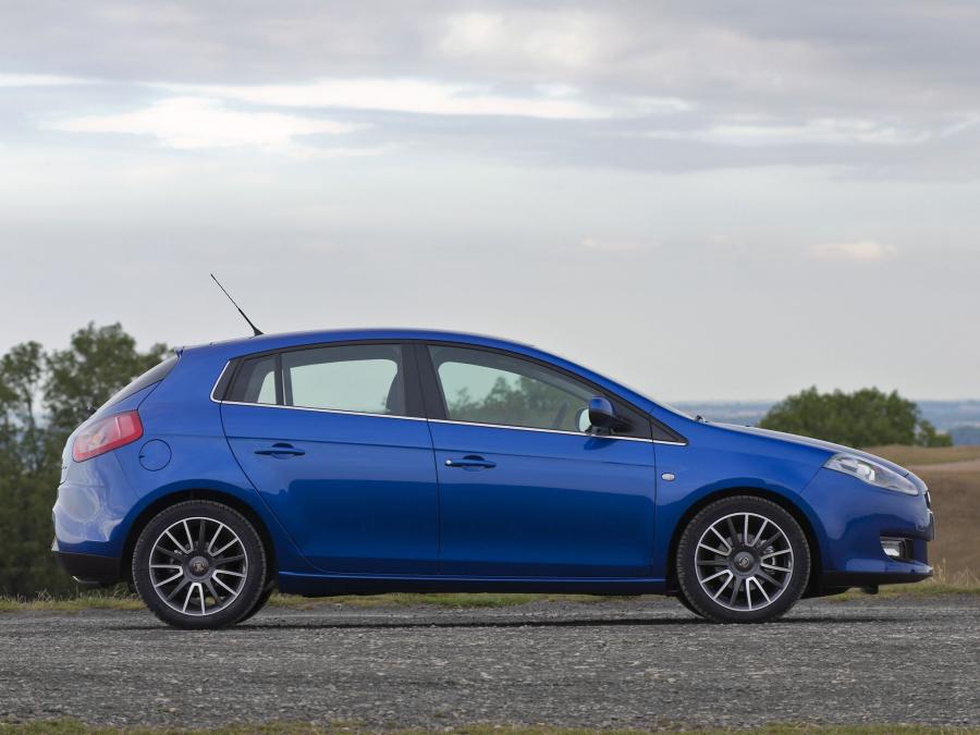  Fiat Bravo 2010 года  (UK) (фото 3 из 7)